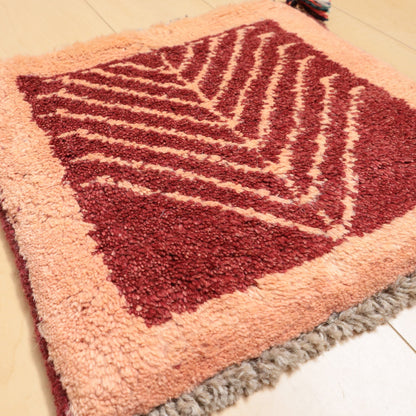 【2枚で46,000円】ギャッベ 42×44cm（BP-12331）