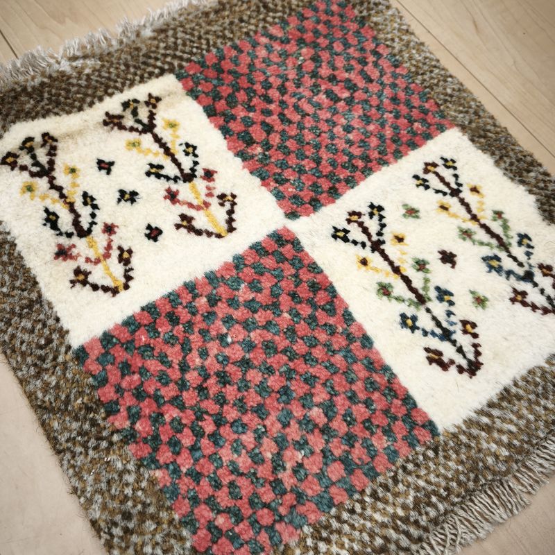 ギャッベ（ギャベ）ラティーフ　41×38cm（BP-12983）