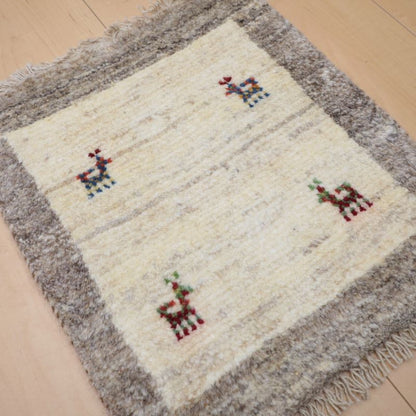 ギャッベ（ギャベ）ラティーフ　44×39cm（BP-12996）