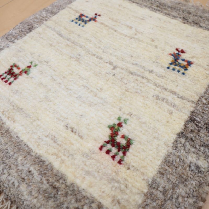 ギャッベ（ギャベ）ラティーフ　44×39cm（BP-12996）