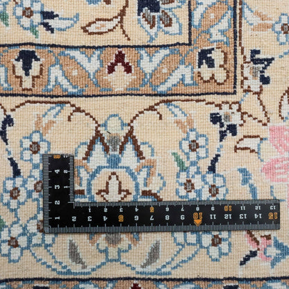 ペルシャ絨毯　ナイン産　9ラ　メダリオン柄　209×132cm（FL-13277）