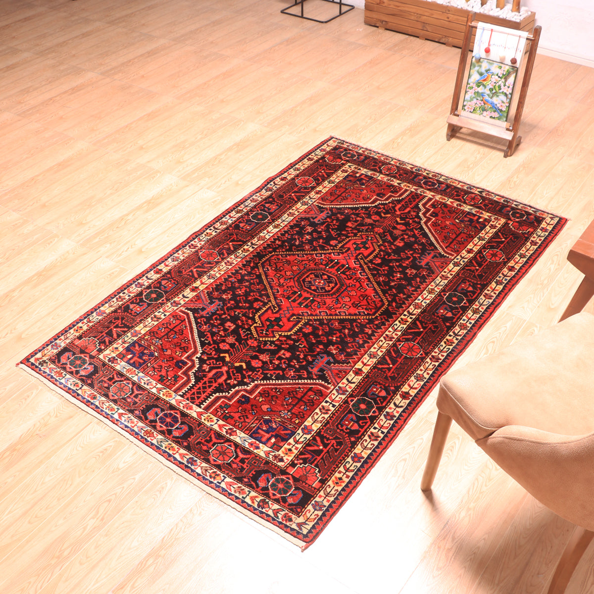ペルシャ絨毯（イラン産）トゥイセルカーン　186×119cm（FL-70158）