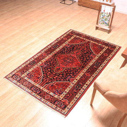 ペルシャ絨毯（イラン産）トゥイセルカーン　186×119cm（FL-70158）
