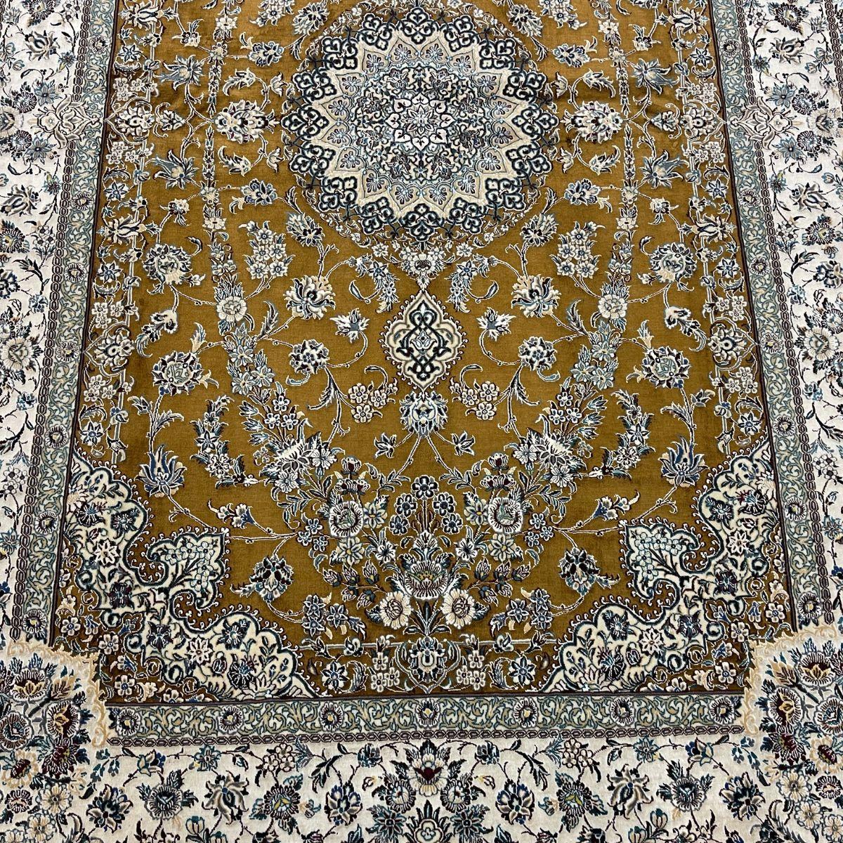 最高級ペルシャ絨毯（ナイン産）ハビビアン工房　227×147cm（FL-70363）