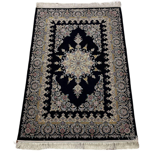最高級ペルシャ絨毯（ナイン産）ハビビアン工房　162×111cm（FL-70374）