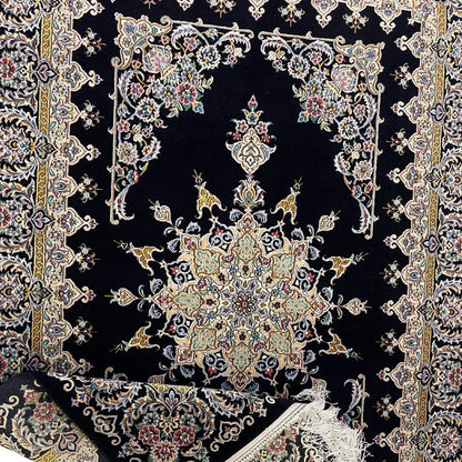 最高級ペルシャ絨毯（ナイン産）ハビビアン工房　162×111cm（FL-70374）