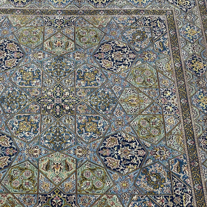 最高級ペルシャ絨毯（ナイン産）ハビビアン工房　208×206cm（FL-70375）
