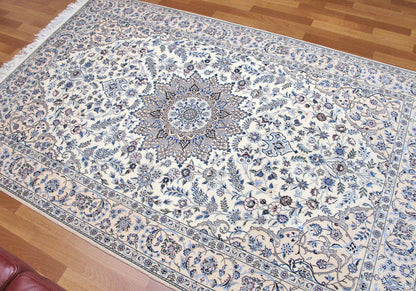 高級ペルシャ絨毯ナイン産ハビビアン工房 237×151cm（FL-72-6）