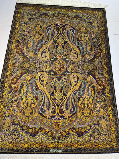 高級ペルシャ絨毯クム産シルク100％  カズミ工房　158×110cm（FN-10015）