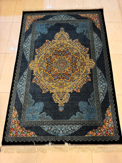 高級ペルシャ絨毯クム産シルク100％  イスファハン工房　 205×135cm（FN-10019）