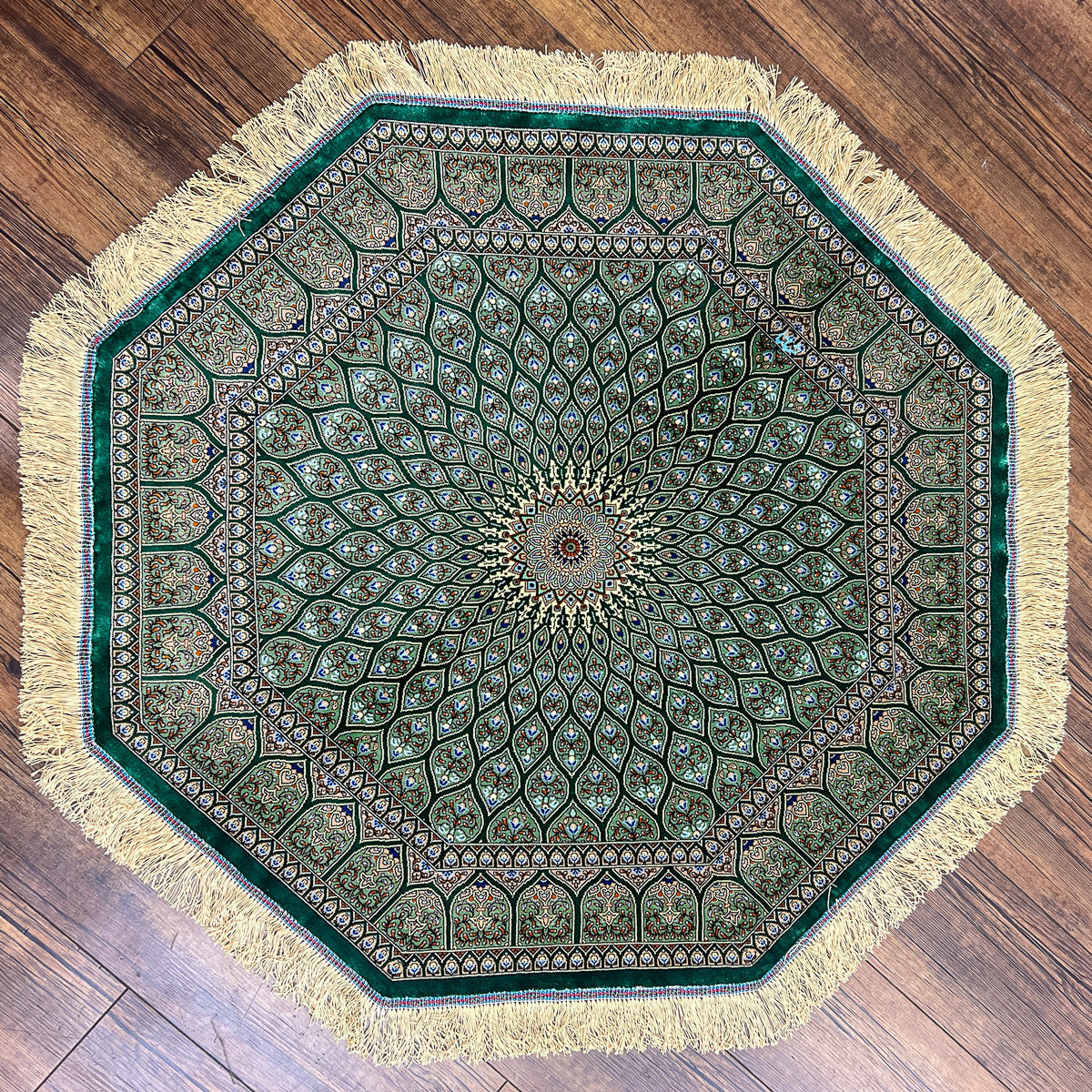 最高級ペルシャ絨毯クム産シルク100％ 100×99cm（FS-13183）