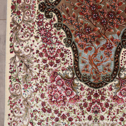 高級ペルシャ絨毯 クム産 シルク100％ MOHAMMADI工房｜生命の樹・花鳥柄 アイボリー×ピンク｜94×60cm（FS-13364）