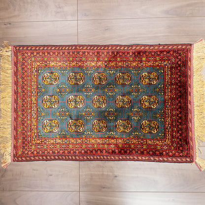 ペルシャ絨毯 トルクメン産 シルク100％ 両面手織り｜区画・ギュル柄 レッド×ブルーグリーン｜62×41cm（FS-13385）