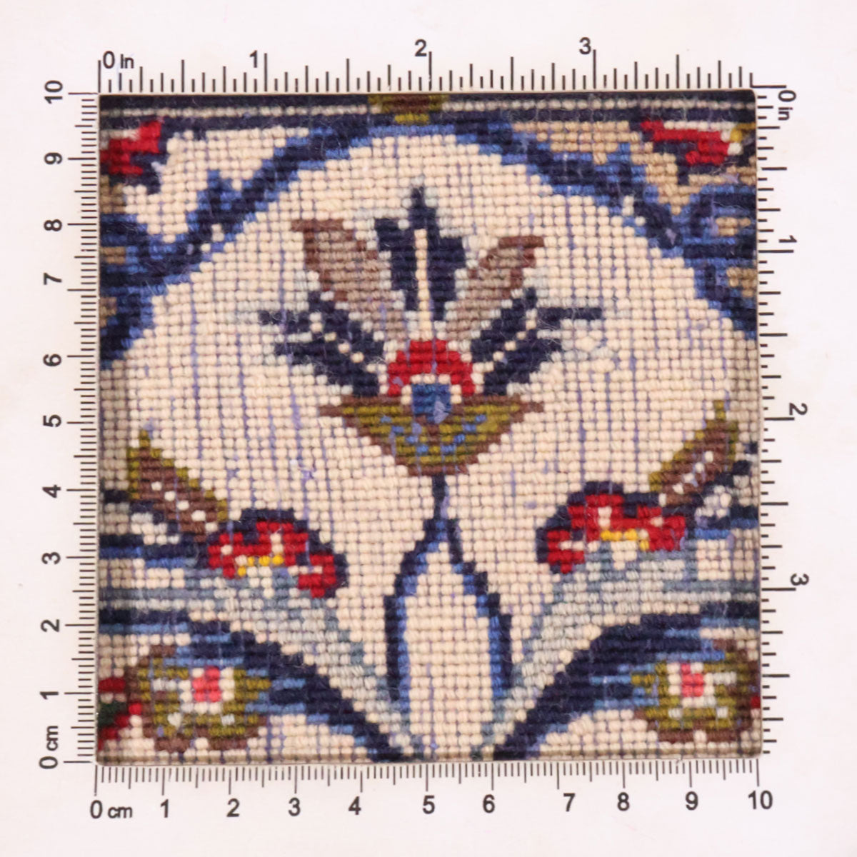 ペルシャ絨毯（イラン産）カーシャーン　93×77cm（FS-70017）