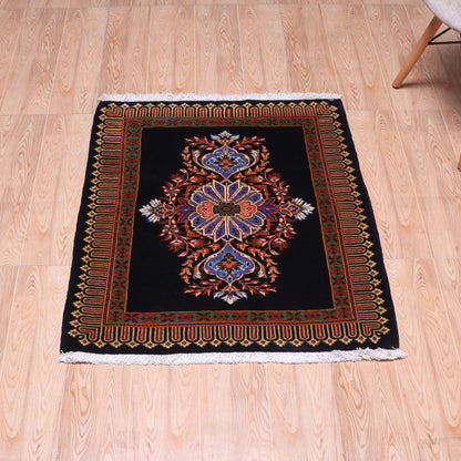 ペルシャ絨毯（イラン産）カーシャーン　91×78cm（FS-70020）