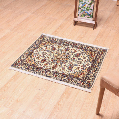 ペルシャ絨毯（イラン産）カーシャーン　96×76cm（FS-70021）