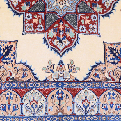 ペルシャ絨毯（イラン産）ナイン　103×99cm（FS-70023）