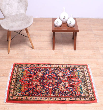 ペルシャ絨毯（イラン産）サルーク　105×67cm（FS-70029）