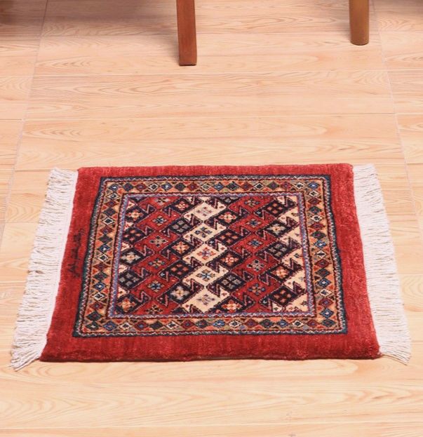 ペルシャ絨毯（イラン産）ビジャー　46×41cm（FS-70030）