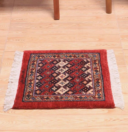 ペルシャ絨毯（イラン産）ビジャー　46×41cm（FS-70030）