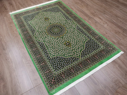ペルシャ絨毯（手織り）ハキ　195×132cm（FX-13193）