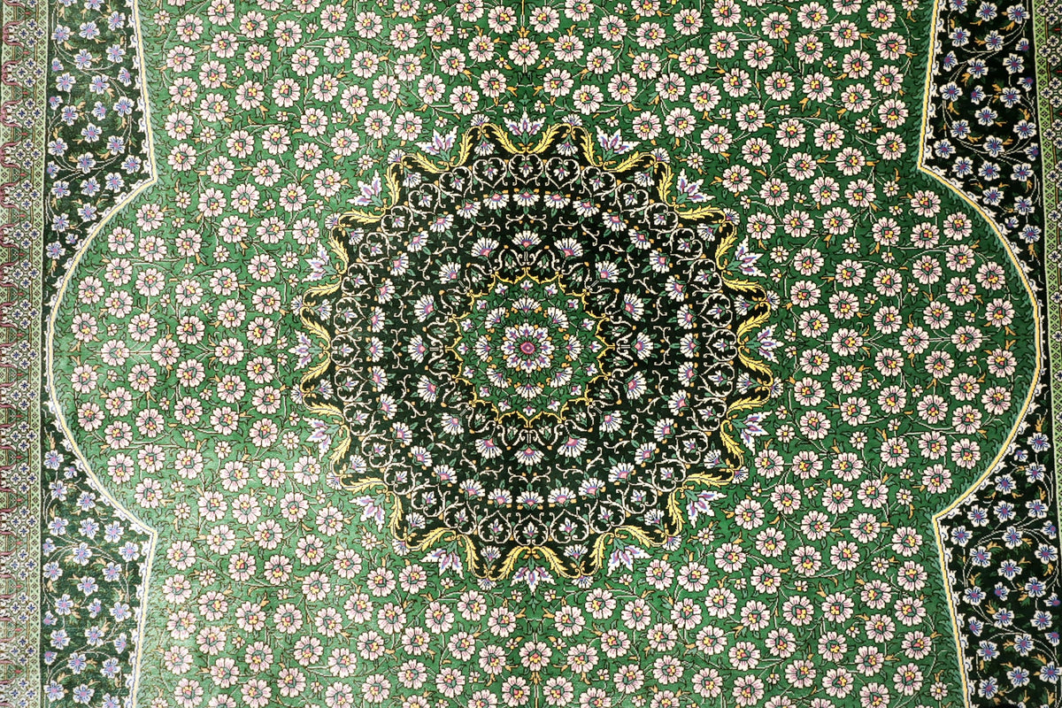 ペルシャ絨毯（手織り）ハキ　195×132cm（FX-13193）
