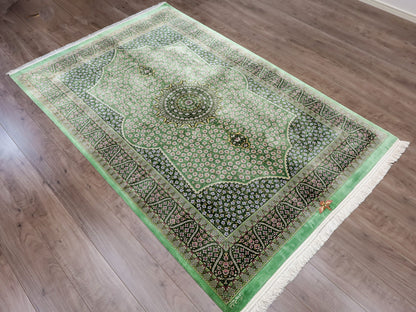 ペルシャ絨毯（手織り）ハキ　195×132cm（FX-13193）
