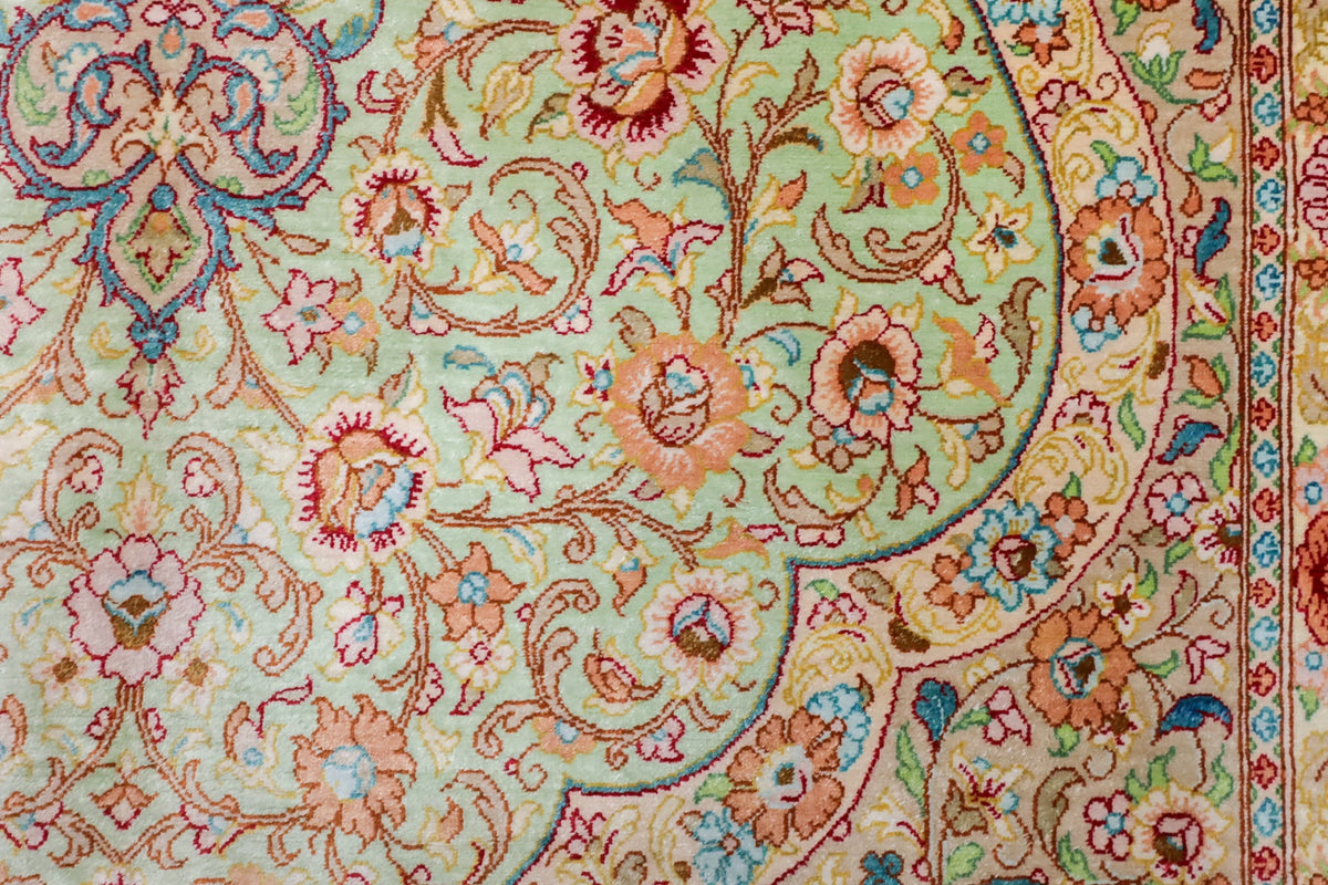 ペルシャ絨毯（手織り）ヌーリ　192×116cm（FX-13195）