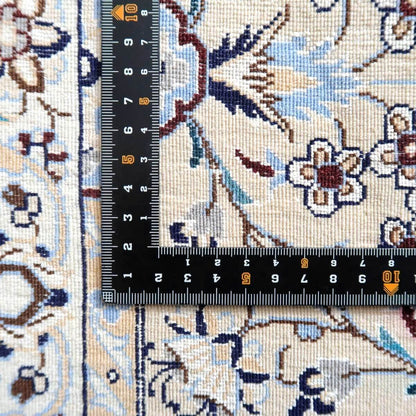【在庫確保の予約受付中】高級ペルシャ絨毯ナイン産ハビビアン工房 326×205cm（FX-22182）