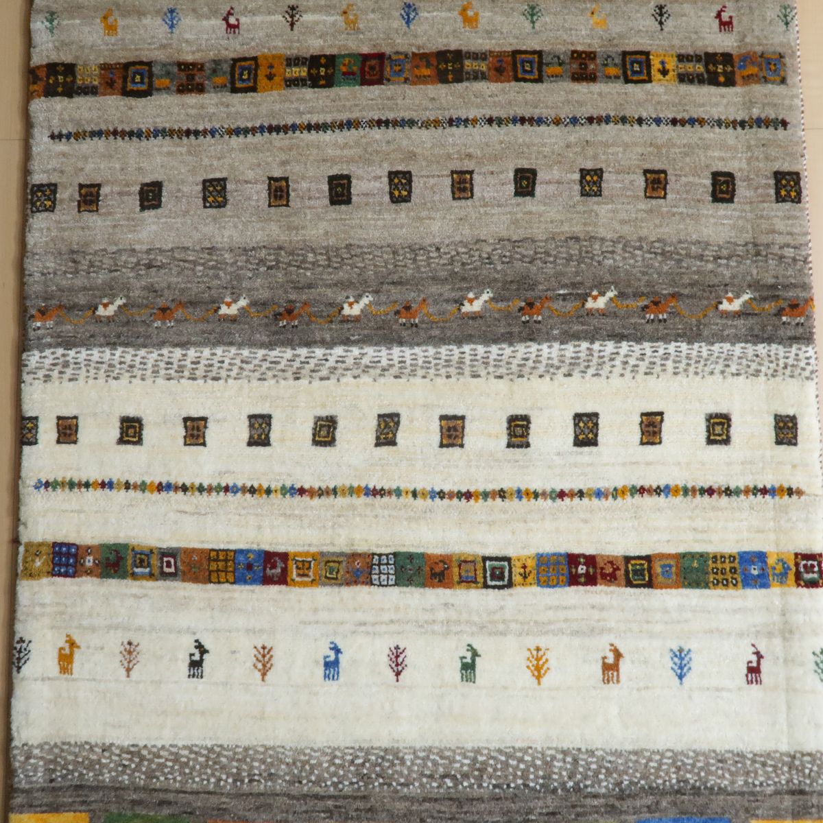 ギャッベ（カシュクリ）　153×100cm（HM-11195）