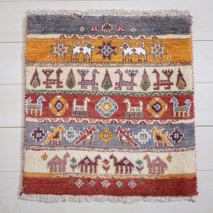 ギャッベ（ルリバフ）　63×60cm（HP-11943）
